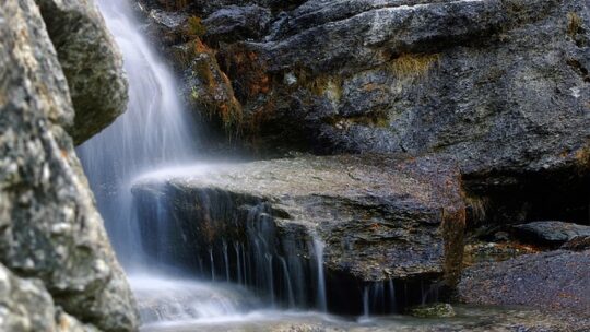 Miljøet betaler prisen: Black fridays skjulte omkostninger